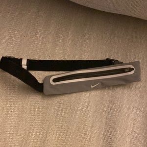 Nike Runner’s Pouch/Fanny-pack